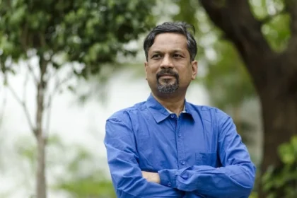 Scaling Without Funding: The Zoho Story
