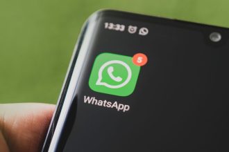 Russia Fully Blocks WhatsApp
